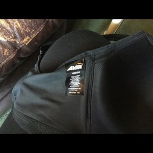 NWOT Avis Sport Bra
